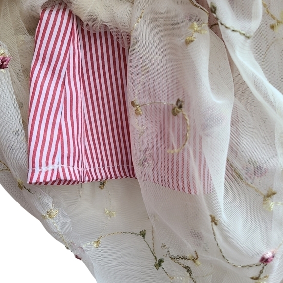 Cream Layered Tulle Skirt with 3D Flowers and Elastic Waistband, Size Small - Picture 8 of 11